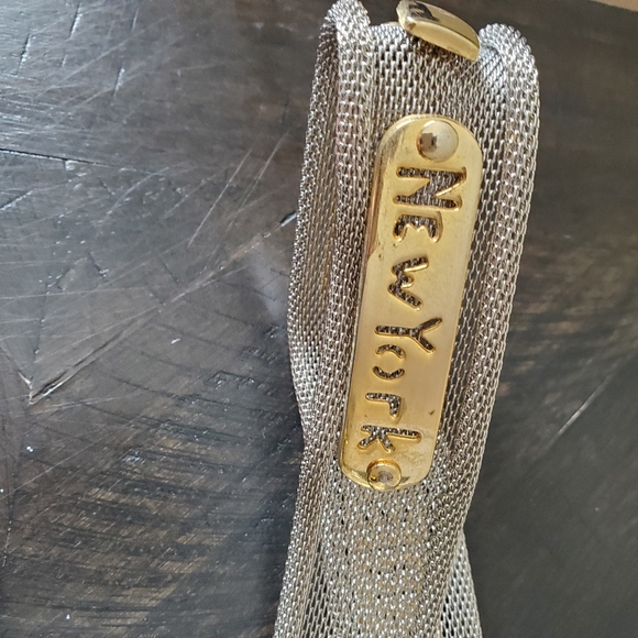 Vintage Mesh Mixed Metal City Gold & Silvertone belt Women XS - Picture 6 of 7